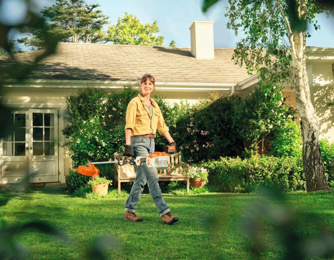 STIHL FSA 80.0 R Débroussailleuse à batterie – Outil nu