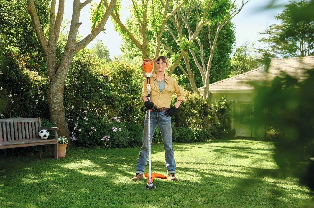 STIHL FSA 80.0 R Débroussailleuse à batterie – Outil nu