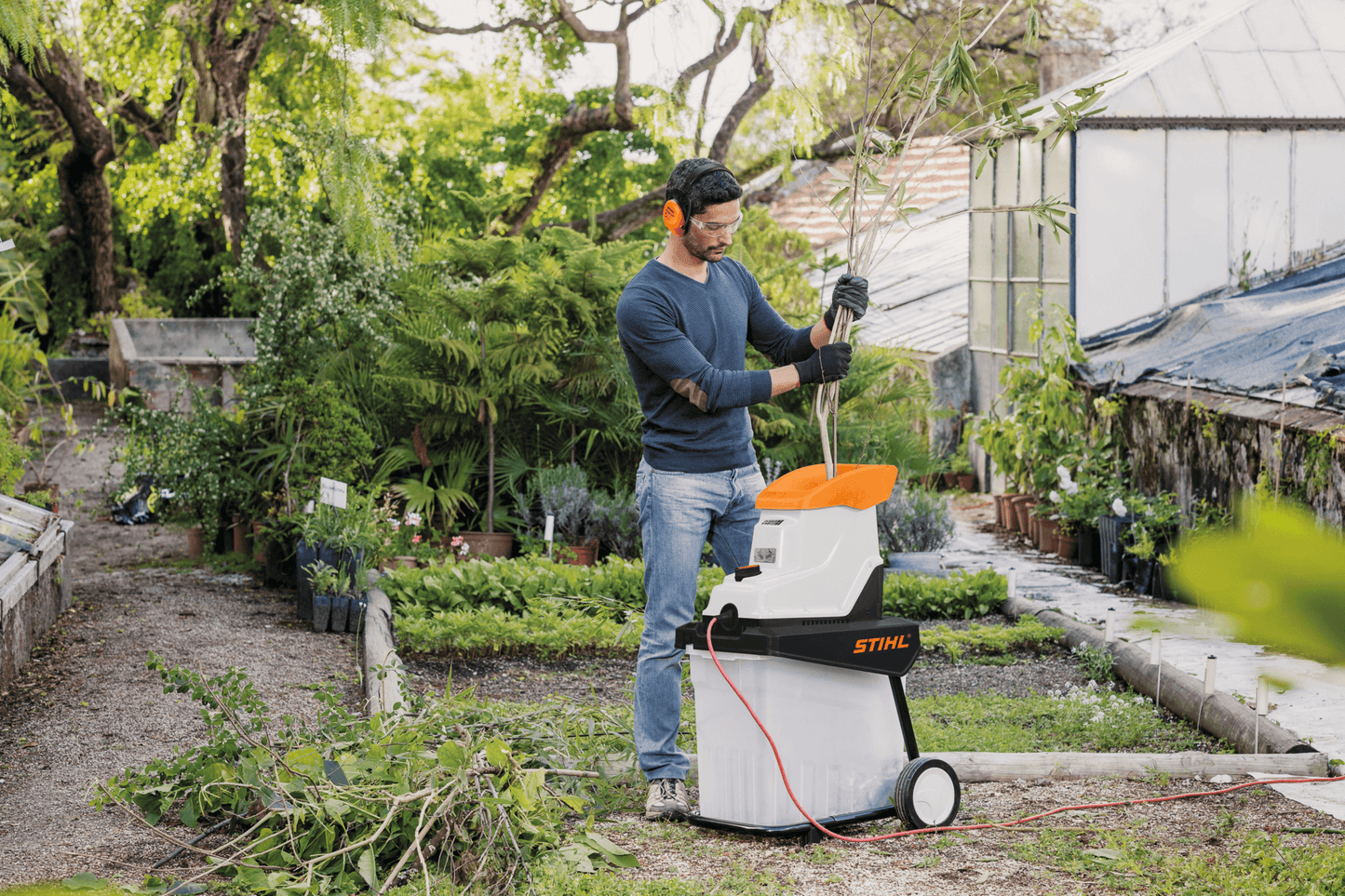 STIHL GHE 135 L Broyeur électrique de végétaux