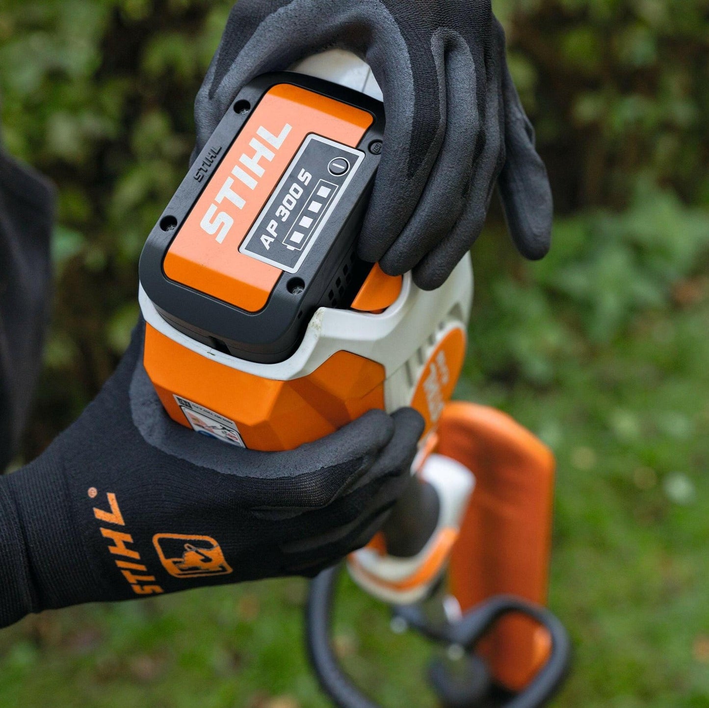 STIHL HLA 66 Taille-haie sur perche à batterie - Outil nu