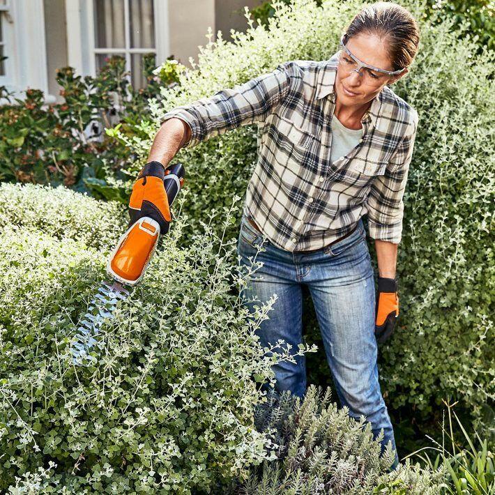 STIHL HSA 26 Cisaille à arbustes et à gazon sur batterie - 20 cm avec batterie & chargeur
