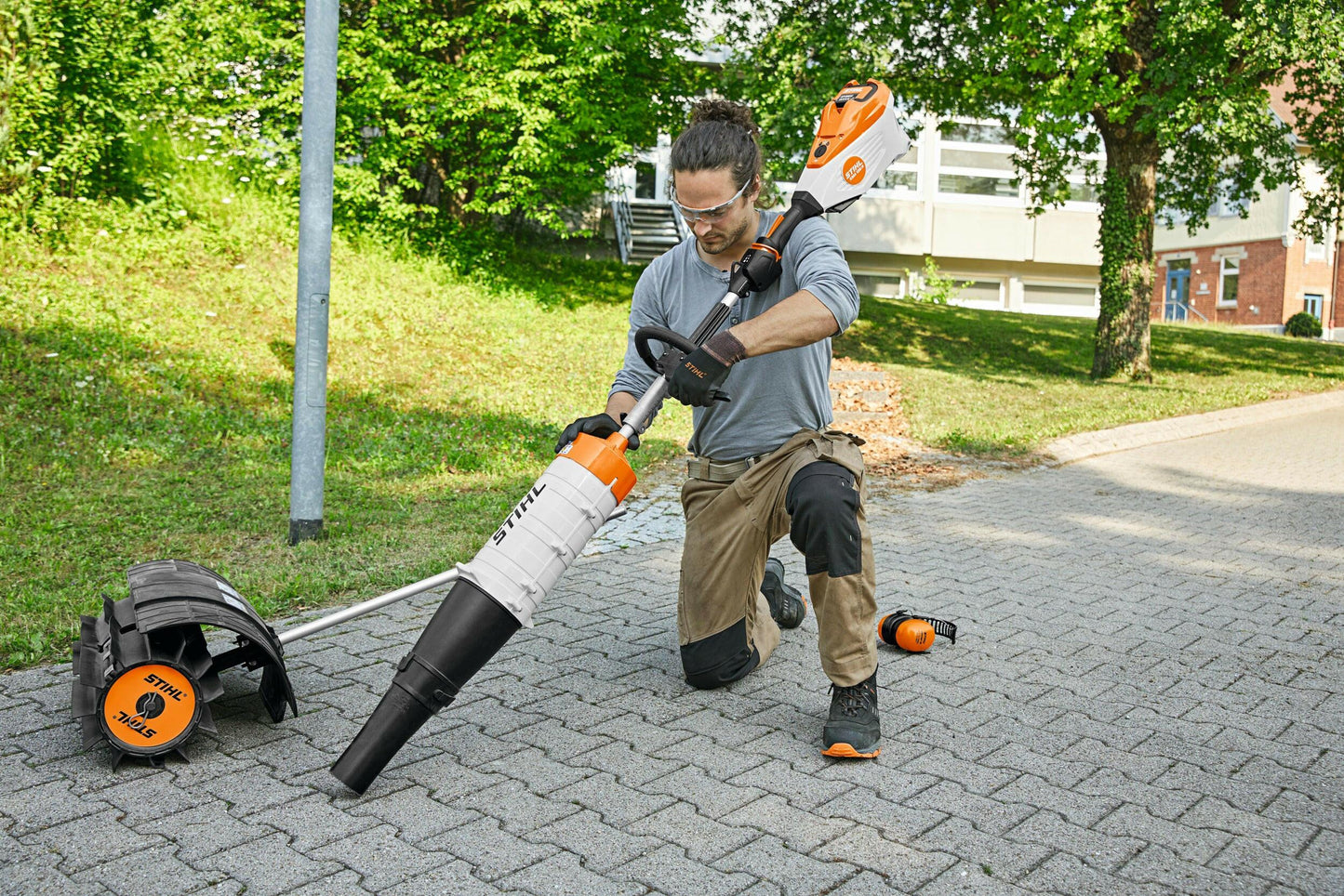 STIHL KMA 135 R CombiMoteur à batterie