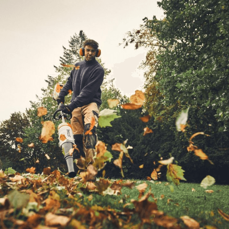 STIHL KMA 200.0 R Moteur Combi à batterie – Corps seul