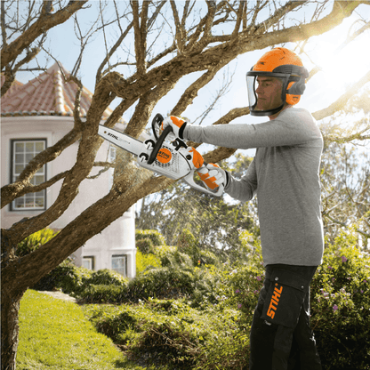 STIHL MS 151 C-E Tronçonneuse thermique - 30 cm