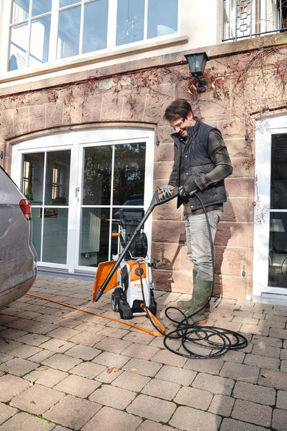 STIHL RE 130 Plus Nettoyeur haute pression avec nettoyeur de terrasse