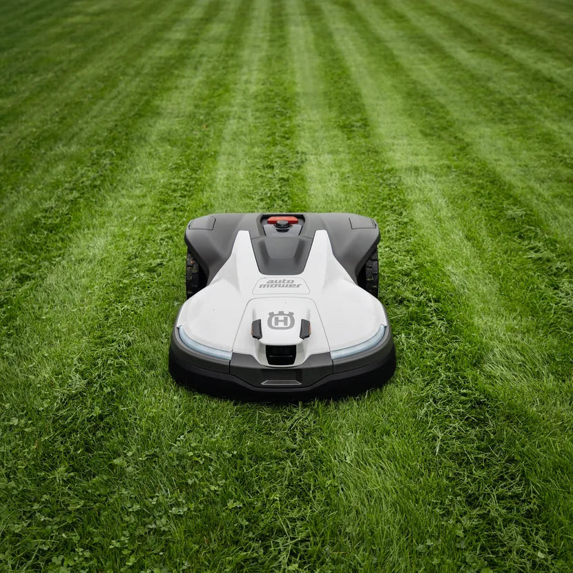 Tondeuse robot Husqvarna Automower® 430V NERA – jusqu’à 4 800 m²